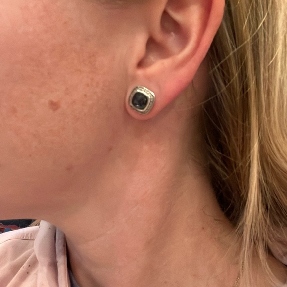 David Yurman Petite Albion Stud Earrings - Picture 11 of 12